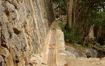 como construir un muro de piedra