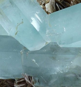Mineral de piedra aguamarina azul